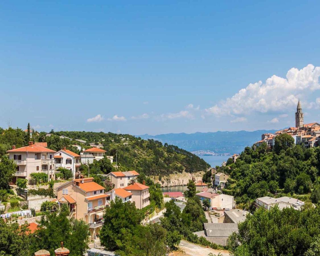 Apartment In Vrbnik/Insel Krk 36873 Kültér fotó