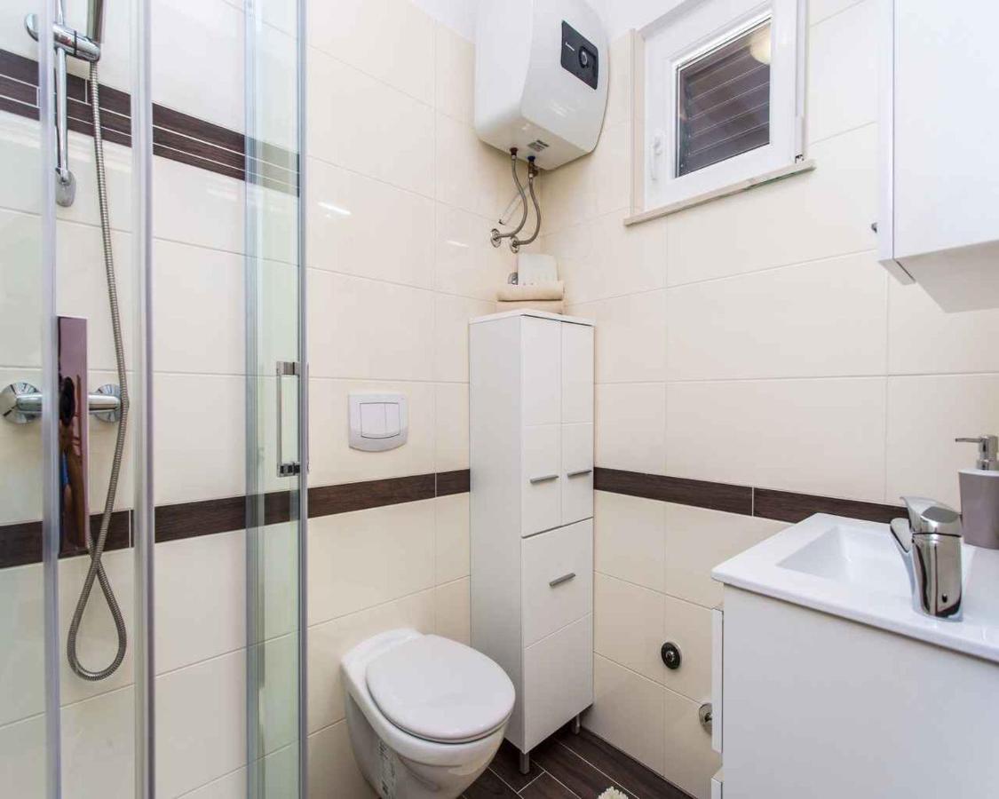 Apartment In Vrbnik/Insel Krk 36873 Kültér fotó
