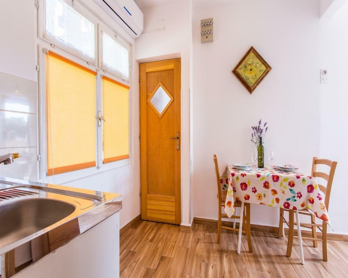 Apartment In Vrbnik/Insel Krk 36873 Kültér fotó